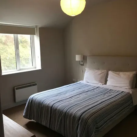 Inchydoney Apt 6, Block D